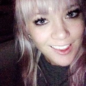 Meet your Posher, Alycia